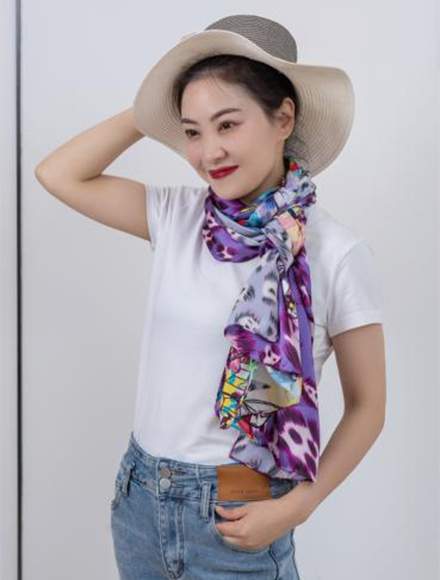Oblong silk scarf
